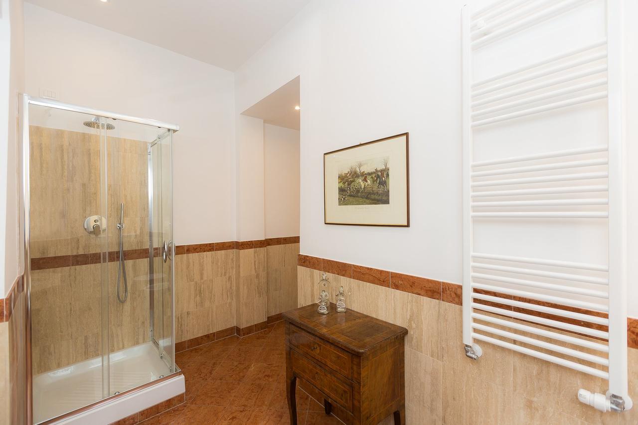 Prestigious Apartment Via Barberini Roma Exterior foto
